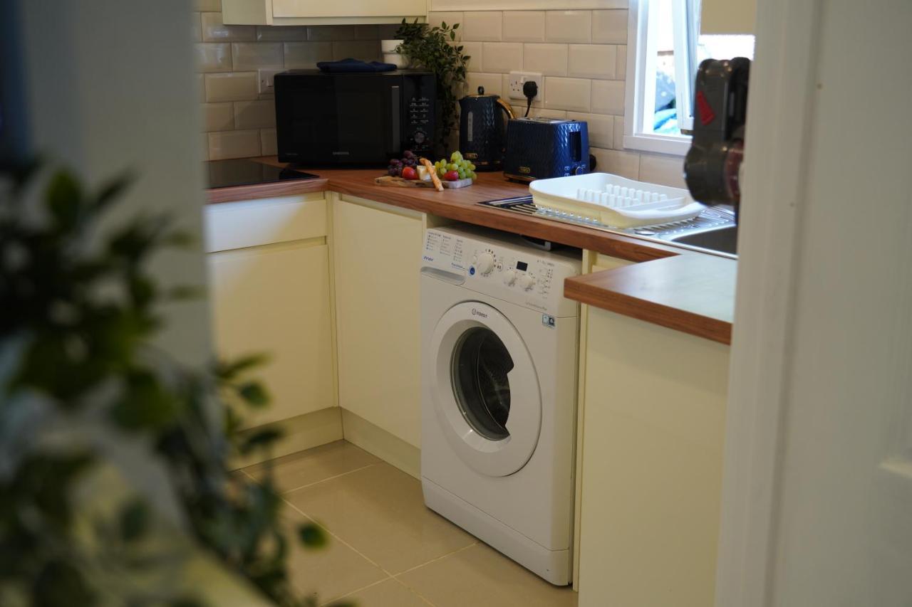 Cosy 1 Bed Garden Lodge Close To Nottingham City Centre - Free Parking & Wifi المظهر الخارجي الصورة