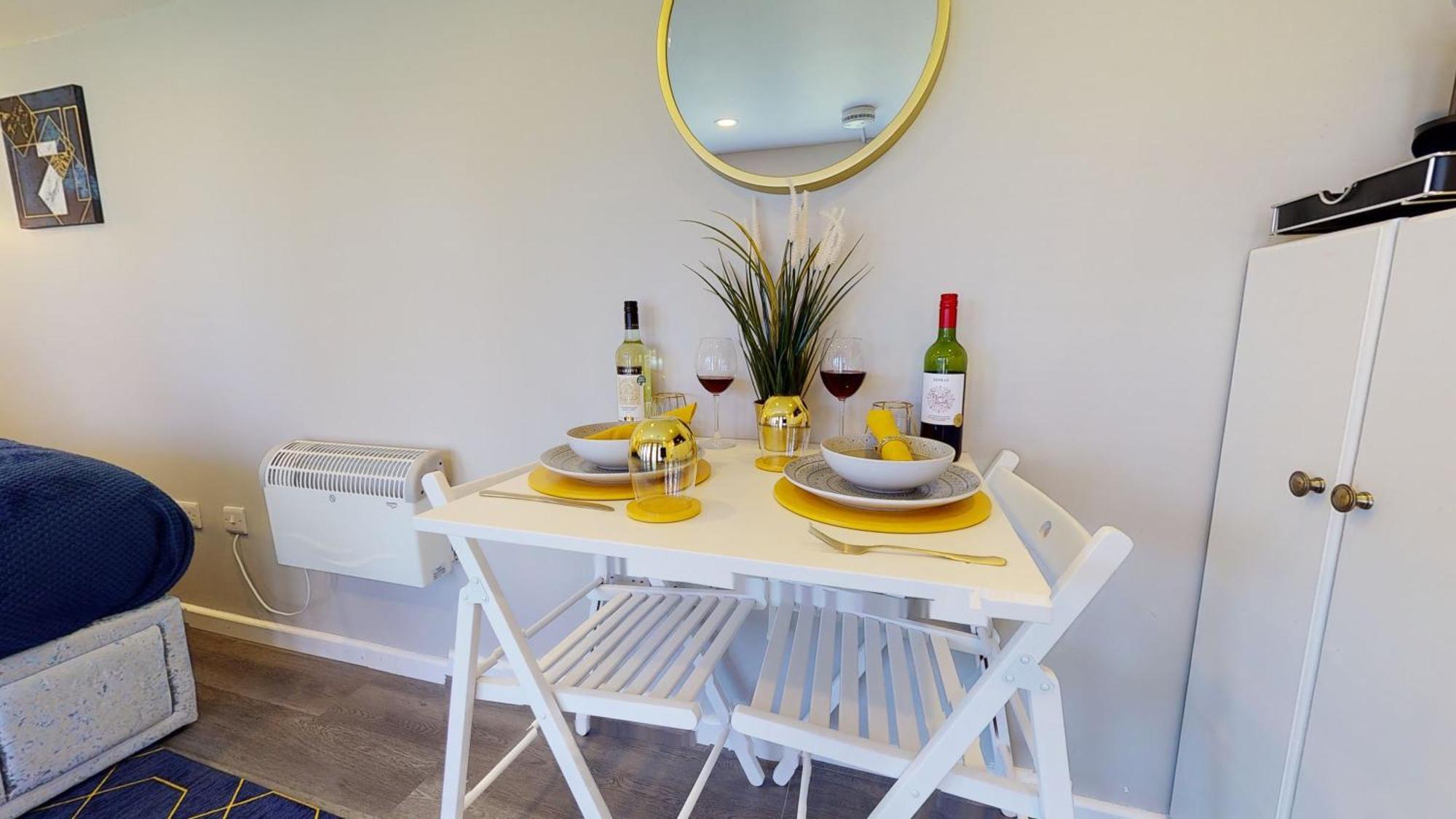 Cosy 1 Bed Garden Lodge Close To Nottingham City Centre - Free Parking & Wifi المظهر الخارجي الصورة